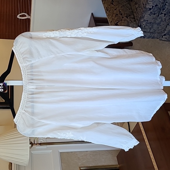 14. Torrid vintage embroidered white peasant blouse - Picture 2 of 16